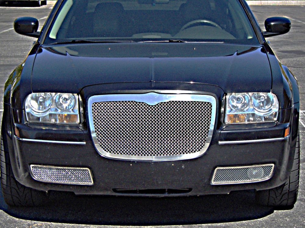 2005-2010 Chrysler 300 (Fog Lights Full Covered) Main Upper + Lower Bumper Wire Mesh Grille