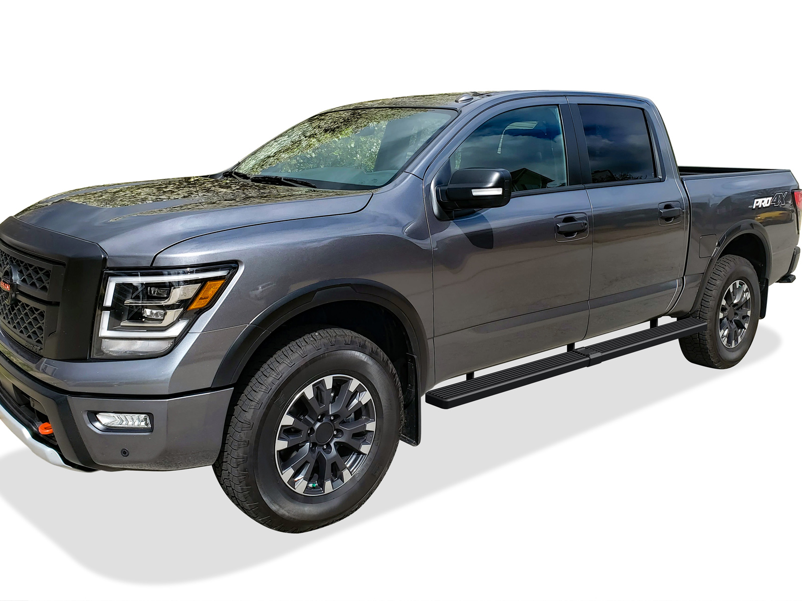2004-2024 Nissan Titan Crew Cab (Exl. 2016 Models) 2016-2024 Nissan Titan XD Crew Cab 5.6 ft Bed Both Sides iStep W2W 5 Inch Stainless Steel